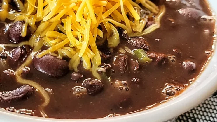 Simple and Delicious Easy Black Bean Soup Recipe for Beginners
