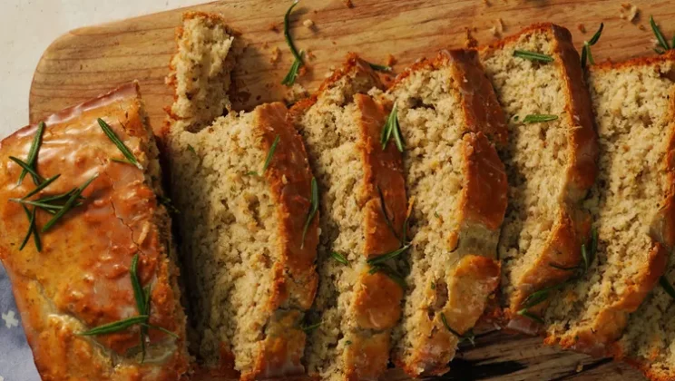 Easy Rosemary-Garlic Beer Bread Recipe You Can Make in 30 Minutes