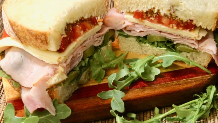 How to Make Delicious Ploughman’s Sandwich — Quick & Easy!