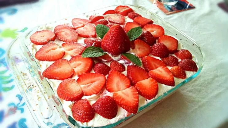 Viral Recipe: Strawberry Tiramisu Without Eggs That Took Over TikTok