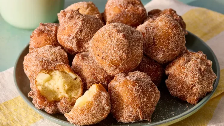 Mom’s Apple Fritters Recipe — Quick and Easy Homemade Snack